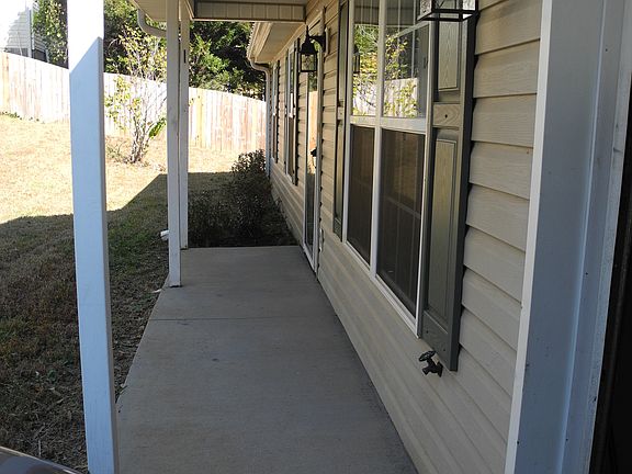 4th image of 146 Fernwood Dr