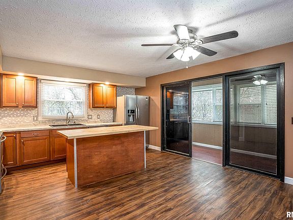 3rd image of 4225 Aspen Hills Dr