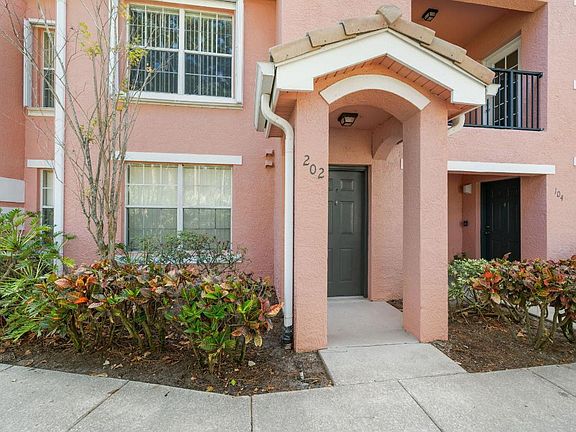 2nd image of 112 SW Peacock Blvd #7202
