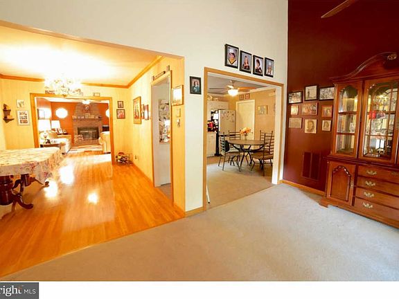 2nd image of 139 Applewood Dr