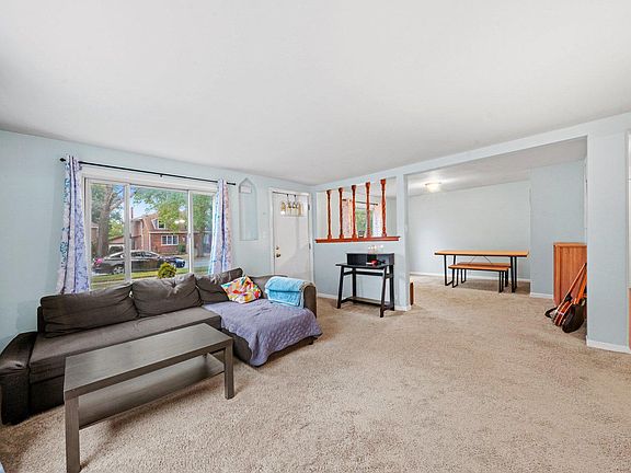 5th image of 2838 W 102nd St