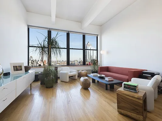 Sold by Sotheby's International Realty | media 1