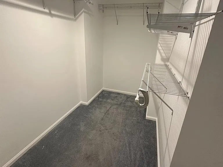 27 Oakridge Dr #2 — Photo 13