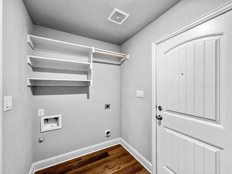 2812 Orchid Dr — Photo 8
