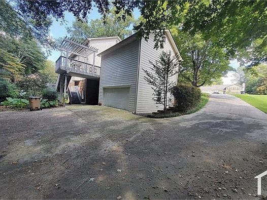 2nd image of 2083 Melissa Ct