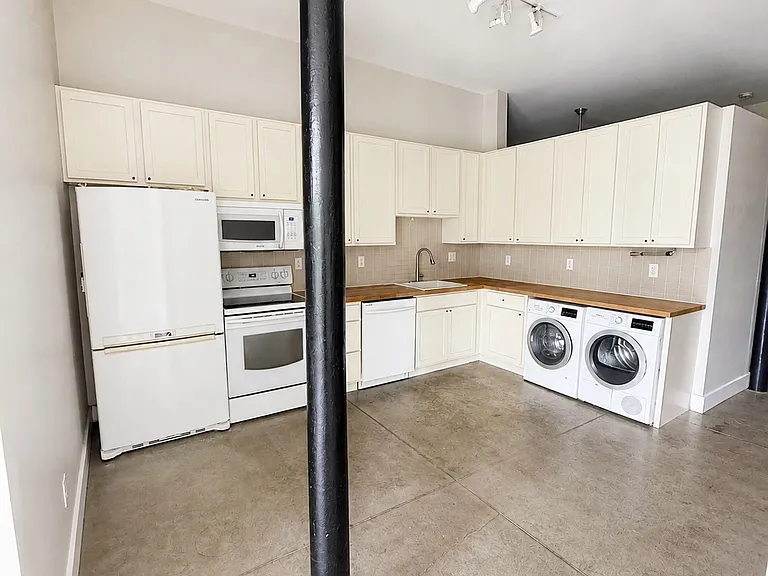 4432 Olive St #E — Photo 5
