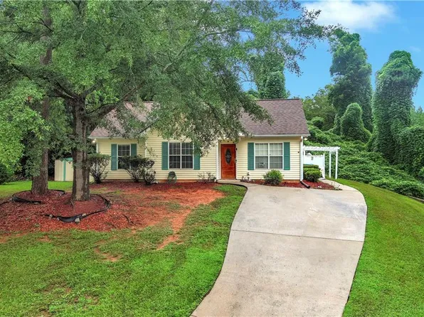 274 Griffith St, Winder, GA 30680