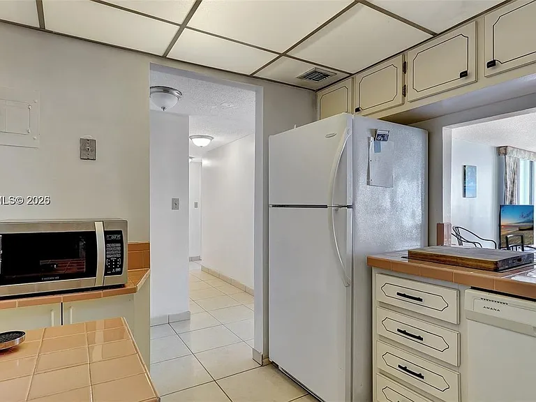 3015 N Ocean Blvd #3J — Photo 7