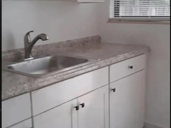 1643 Plunkett St, Hollywood, FL 33020