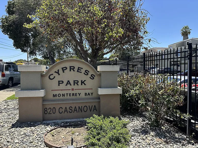 820 Casanova Ave — Photo 13
