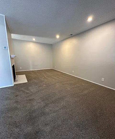2408 Nipomo Ave — Photo 11