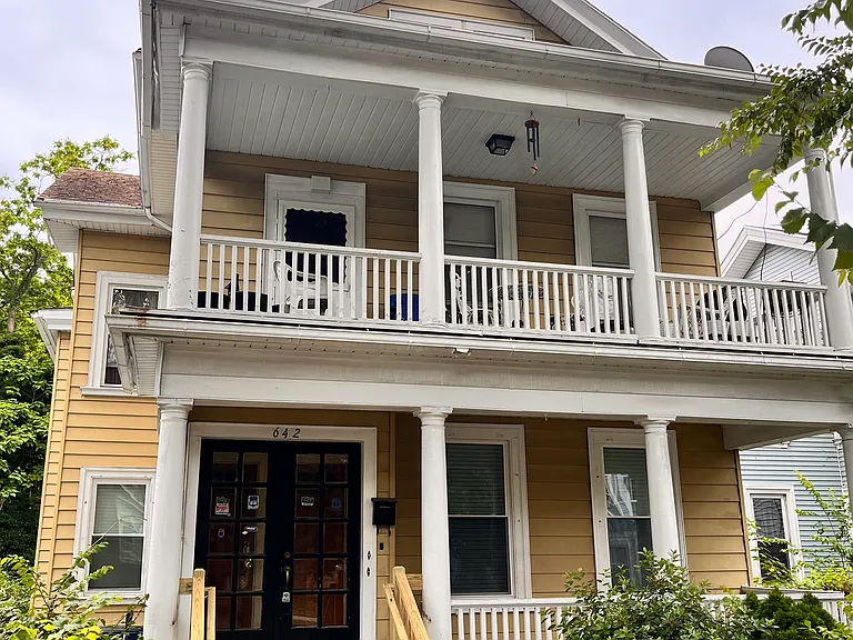 642 Elm St #1 — Photo 7