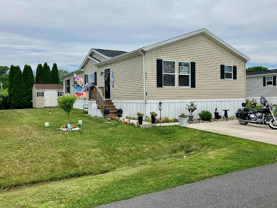 1st image of 33389 Buttercup St #Bsj25