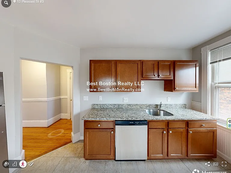 12 Pleasant St #3 — Photo 1