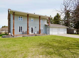 115 6th St N, Carrington, ND 58421