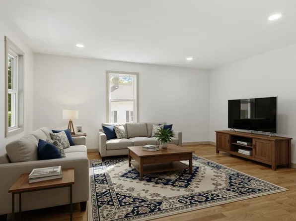 25 Main St, Ashburnham, MA 01430
