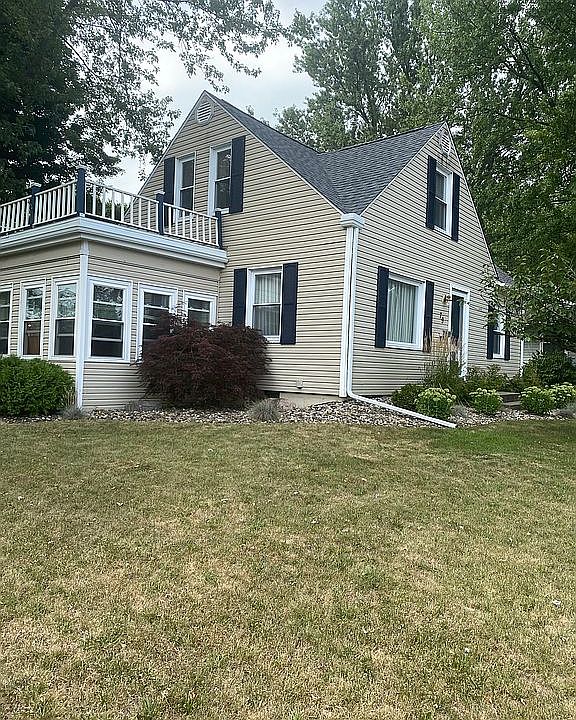 1st image of 79 Pleasant Ave