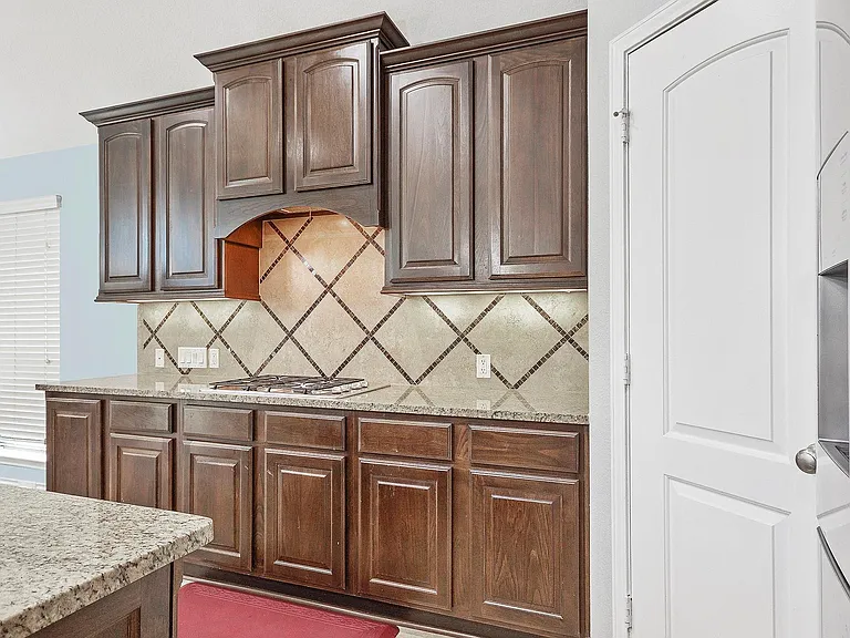 27815 Colonial Point Dr — Photo 12