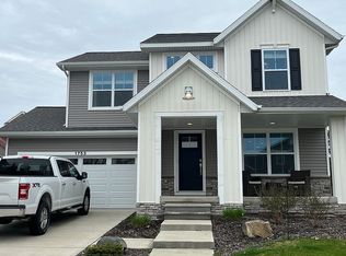 1753 Town Commons Dr, Howell, MI 48855