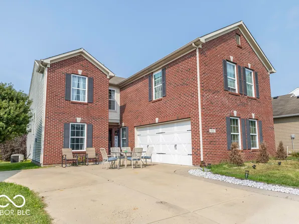 8344 Gates Corner Dr, Camby, IN 46113