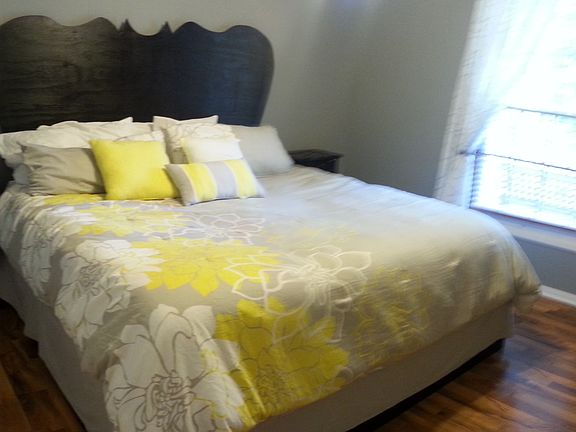 3rd image of 519 N 3rd St