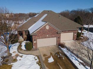 17072 Kings Ct, Lakeville, MN 55044