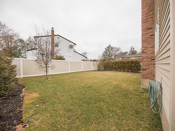 3rd image of 2784 Genevieve Ct