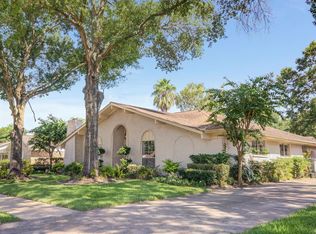 2201 N Memorial Ct, Pasadena, TX 77502