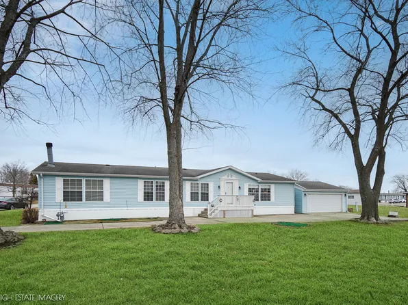 169 Whipporwill Dr, Beecher, IL 60401