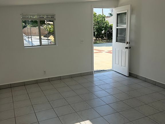 5th image of 1740 S Barranca Ave