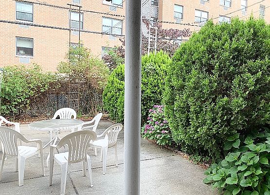 1st image of 3133 32nd St #1