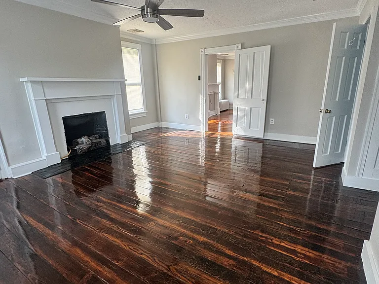 162 Main St #3 — Photo 3