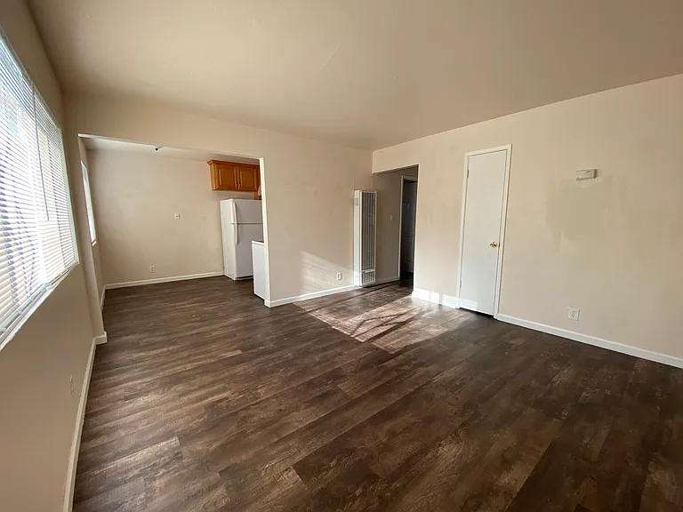 466 Shepherd Ave #1 — Photo 7