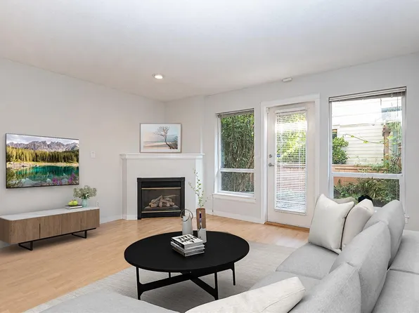 1019 N Park St #3, Victoria, BC V8T 5L4
