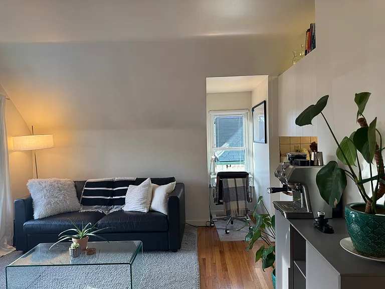 400 S Highland Ave #1B — Photo 4