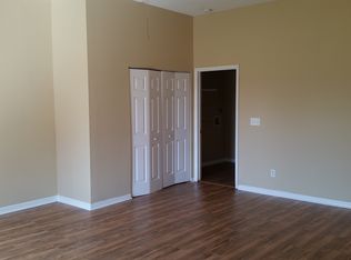 404 NE 15th St, Ruskin, FL 33570