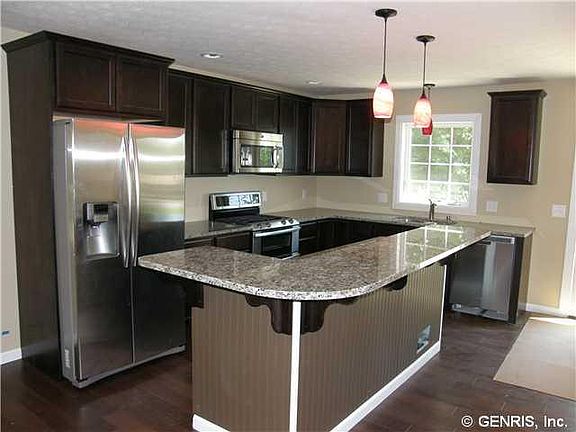 2nd image of 4545 Mayflower Dr