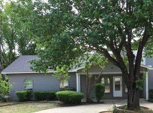 122 Bluebonnet Dr, Highland Village, TX 75077