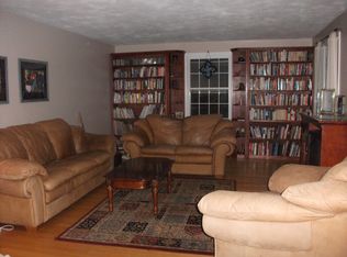 87 Nettlecreek Rd, Fairport, NY 14450