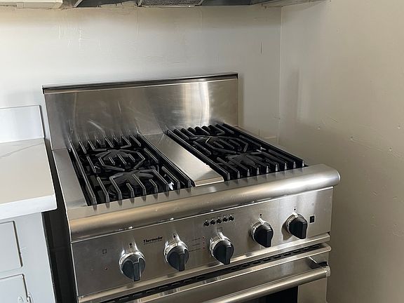 Commercial Thermador gas oven.