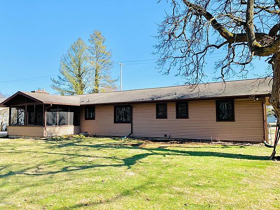 4th image of 5376 Texas Dr