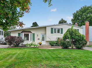 1404 Matheson Rd, Ottawa, ON K1J 8B6