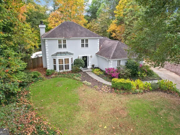 285 Walnutwood Trl, Roswell, GA 30075
