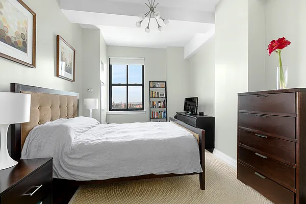 Sold by Compass | media 5