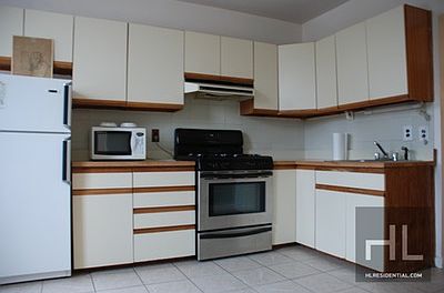 5th image of 2144 43rd St