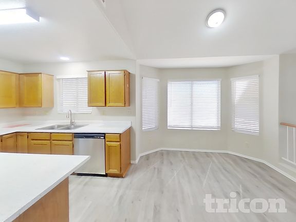 5th image of 8988 W Tuckey Ln