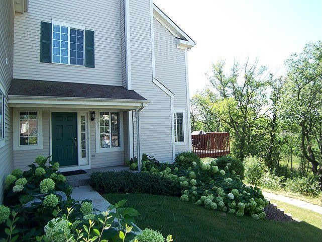 1st image of 520 Foxridge Dr