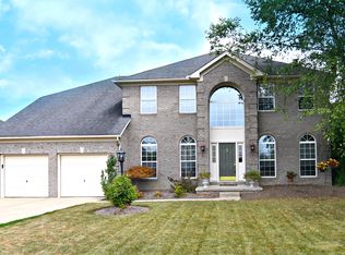 607 Brookstone Ct, Akron, OH 44321