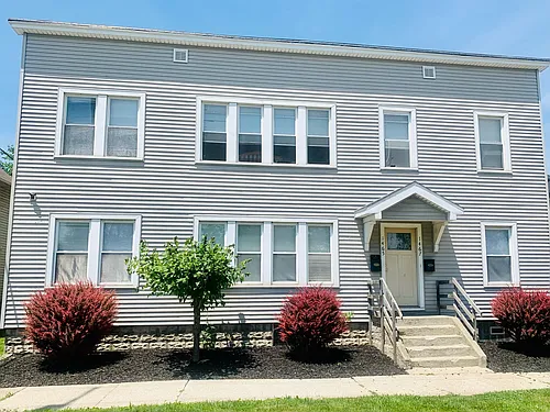 1465 N Superior St #LOWER Photo 1