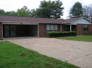 215 E Clayton St, Baldwyn, MS 38824